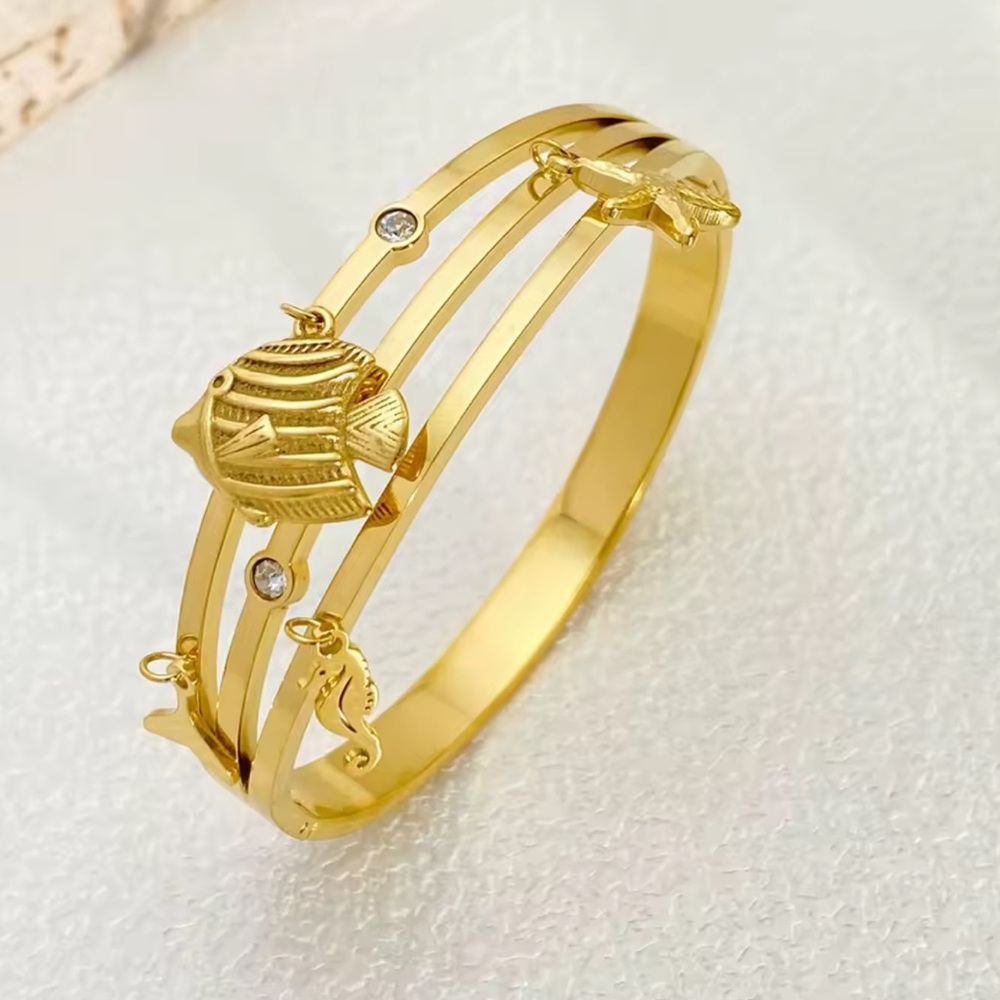 ◾️18K Gold Plated Ocean Charm Bangle